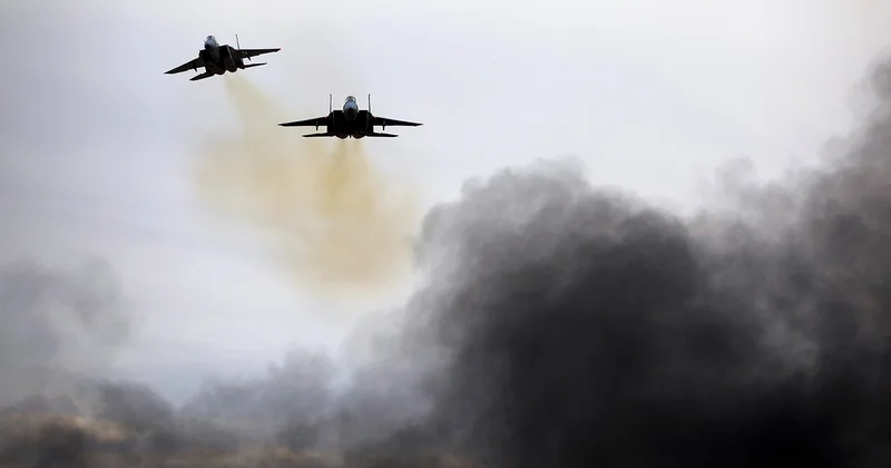 Израиль ударил по объектам Хезболла в Ливане