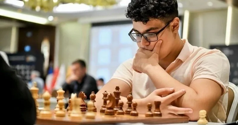 Aydın Süleymanlı ABŞ və Fransadan olan qrossmeysterlərə çatmağa çalışır