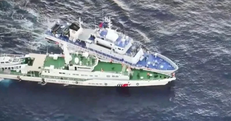 Filippində 359 nəfəri daşıyan bərə batıb 208 nəfər itkin düşüb