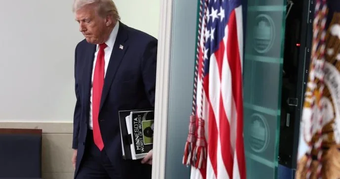 Республиканцы предупредили Трампа об угрозе импичмента из за военных планов в Гренландии