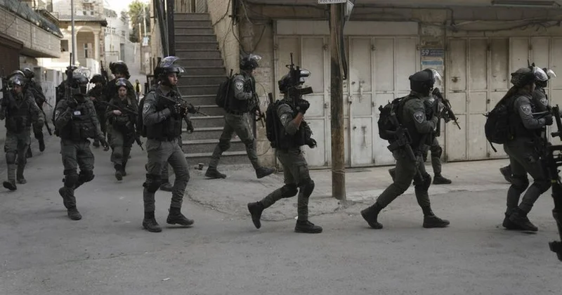 İsrail fələstinli məhbusları azad edib