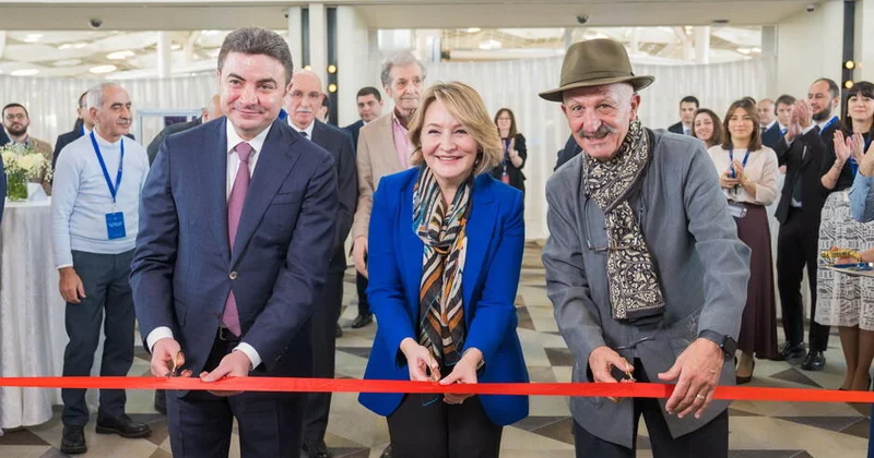 The Rising Light : в Международном аэропорту Гейдар Алиев представлена выставка REZA ФОТО