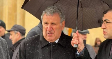 İsa Həbibbəyli istefa ərizəsi yazıb? AMEA dan xəbərə reaksiya