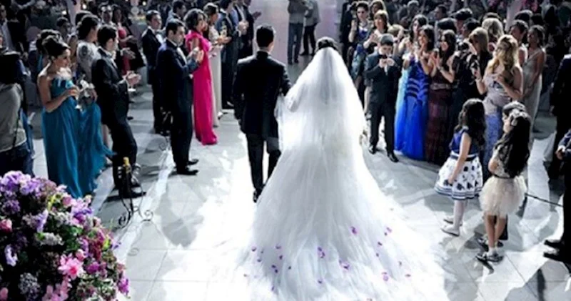 Azərbaycanda toyda dava düşdü: Dedim ki, çıx çölə TƏFƏRRÜAT