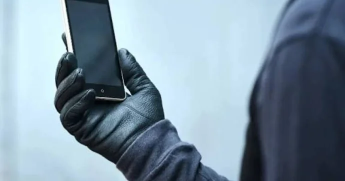 Bank kartlarından oğurluqların qarşısını necə alaq? İKT eksperti AÇIQLADI