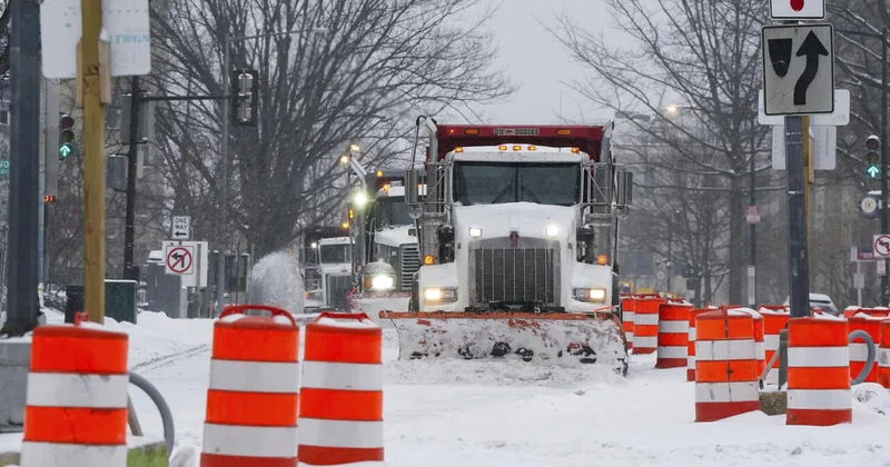 В США зимний шторм унес жизни более 20 человек