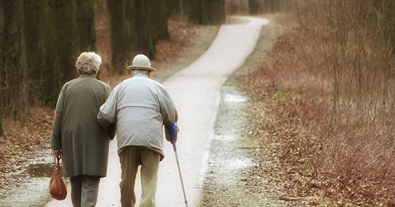 Трогательный репортаж из бакинского дома престарелых Боль, предательство, надежда и любовь / ВИДЕО