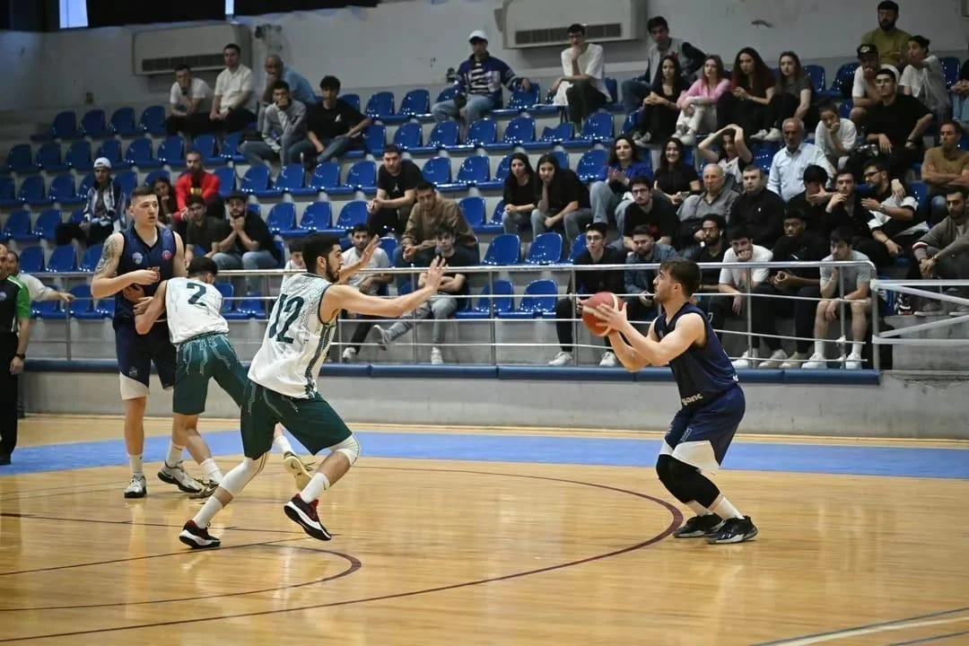 Türkiyəli basketbolçu Quba da