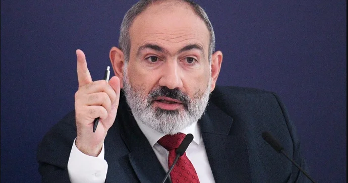 Paşinyanın başı üzərində 102 ci hərbi baza bəlası