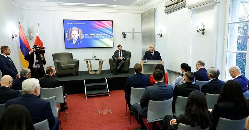Пашинян в Польше рассказал о мире между Азербайджаном и Арменией и об отношениях с Турцией