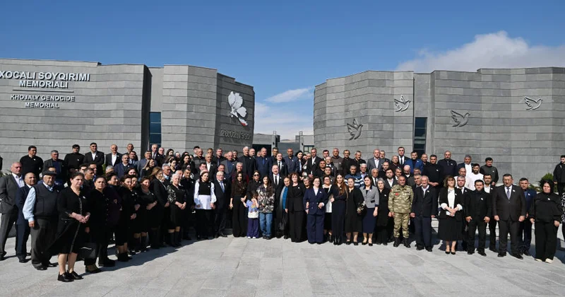 Prezident İlham Əliyevin və Birinci Xanım Mehriban Əliyevanın Xocalı rayonunun sakinləri ilə görüşündən təsirli görüntülər FOTO