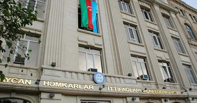AHİK kütləvi ixtisarlarla bağlı məlumatı Təkzib etdi