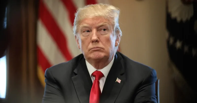 СМИ: Трамп готов ввести войска в Иран, но не спешит с таким решением