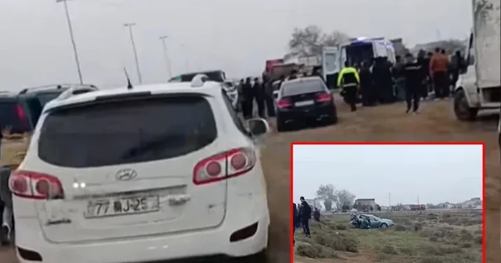 На трассе Баку Газах столкнулись микроавтобус и легковой автомобиль, пострадали девять человек