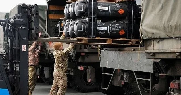 KİV: ABŞ Ukrayna üçün ayrılan silahları Yaxın Şərqdə göndərəcək