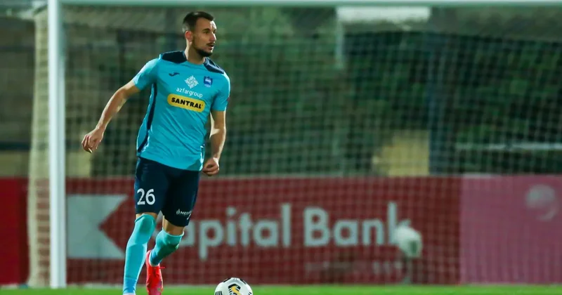 İki il “Zirə”də oynamış futbolçu azad agent oldu