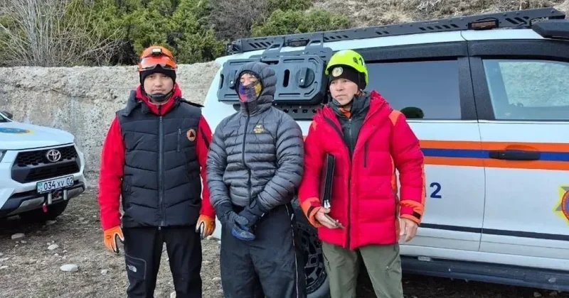 Ночная операция: в Казахстане нашли туриста на высоте 4300 м