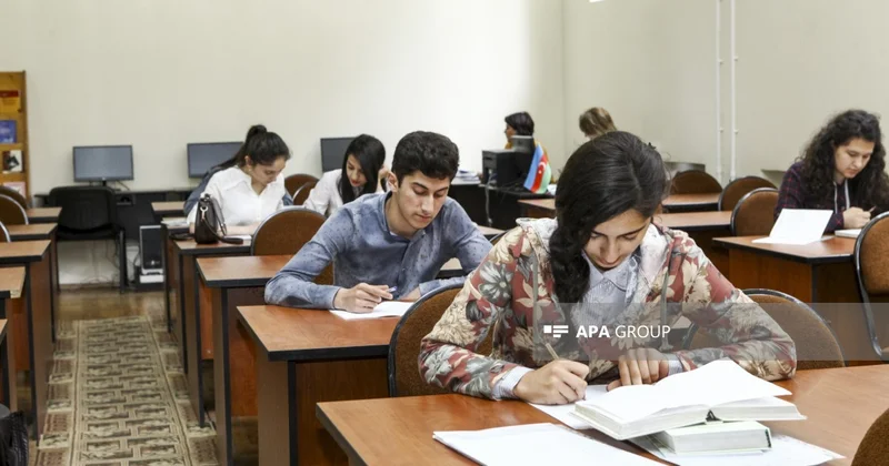 9 illik orta təhsil səviyyəsi üzrə buraxılış imtahanı keçirilib