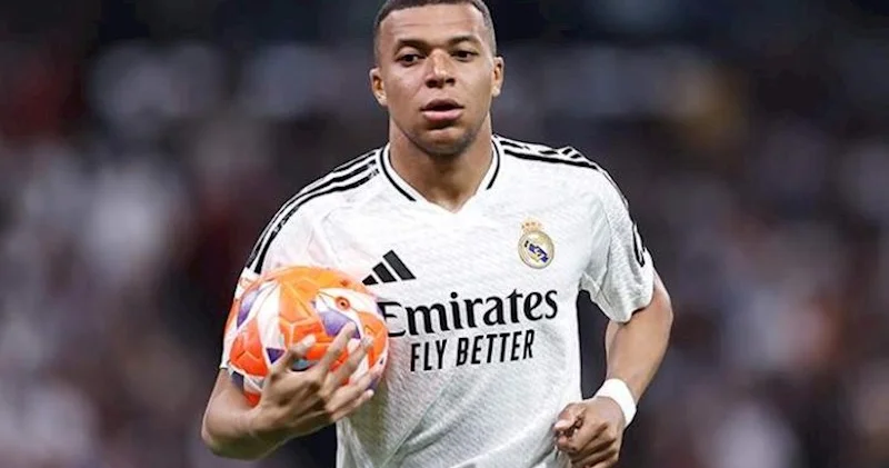 Mbappe “Qızıl buts”un sahibi oldu