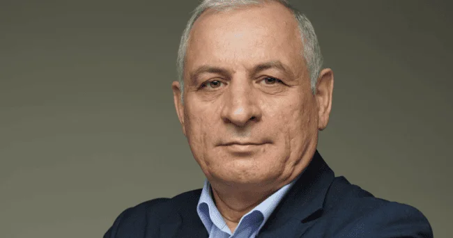 Biz Allahın yaradıcı tənhalığının meyvələriyik