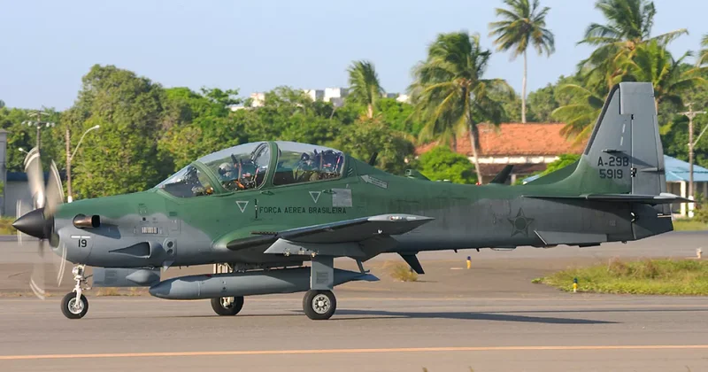 Украинские ВВС заинтересованы в AT 6 и Super Tucano