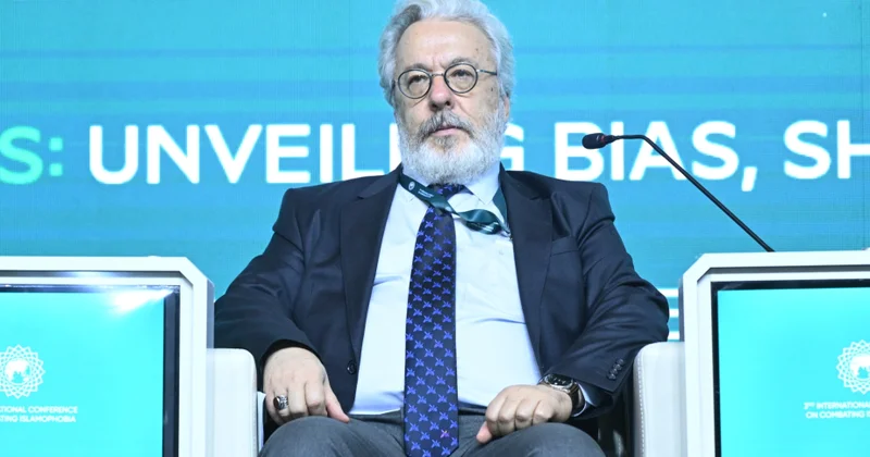 Mahmut Erol Kılıç: Bəzi dairələr islamofobiyadan ictimai dəstək toplamaq üçün istifadə edir