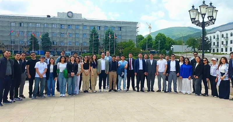 XİN könüllüləri Xankəndi və Şuşaya səfər ediblər