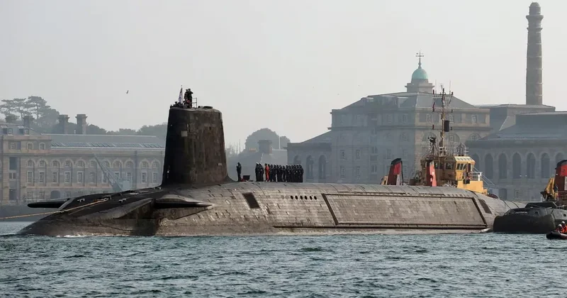 Королевский флот сокращает количество подводных лодок