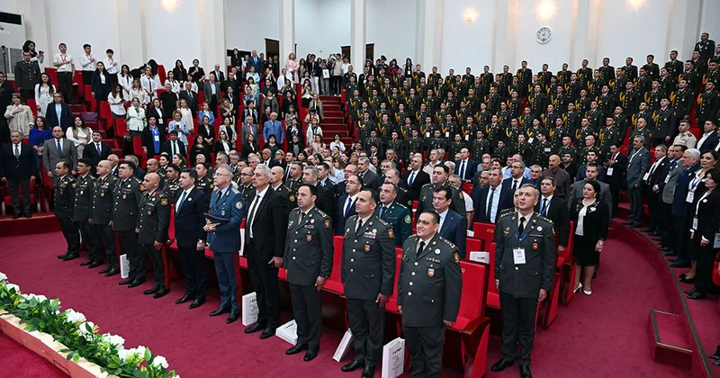 Hərbi Tibb Fakültəsinin yaranmasının 25 illik yubileyinə həsr olunmuş elmi praktik konfrans keçirilir VİDEO