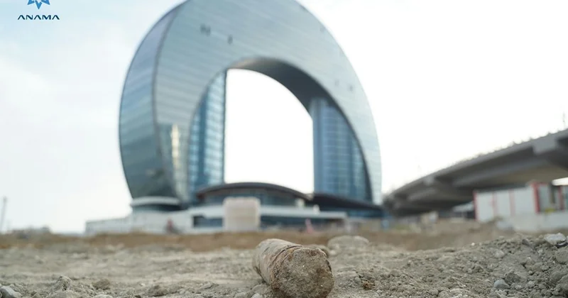 На территории Port Baku обнаружен артиллерийский снаряд