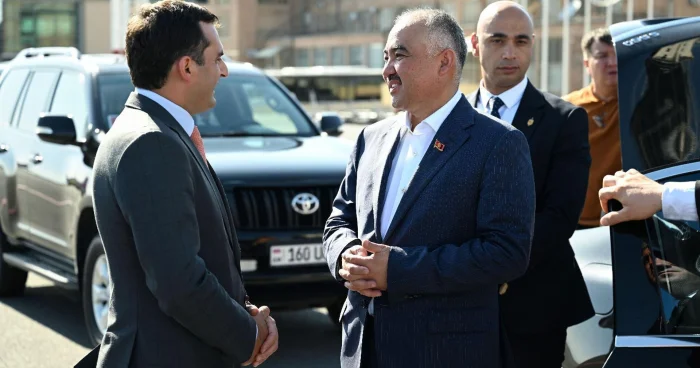 Bişkek sülh müqaviləsinə töhfə verməyə hazırdır