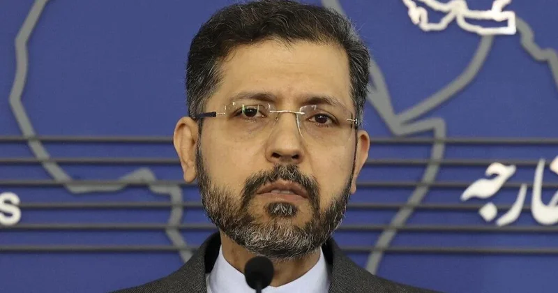 Rəsmi Tehrandan Bakı və İrəvana mesaj