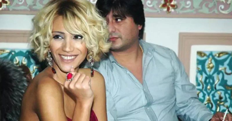 “Hamı Röyadan danışmalıdır” Anar