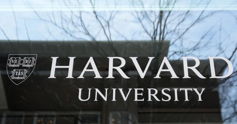 Tramp Harvard Universitetindən əcnəbi tələbələr barədə məlumat tələb edib
