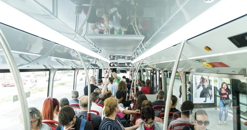 Bir avtobusda qorxu, digərində şiddət: Necə reaksiya verək?