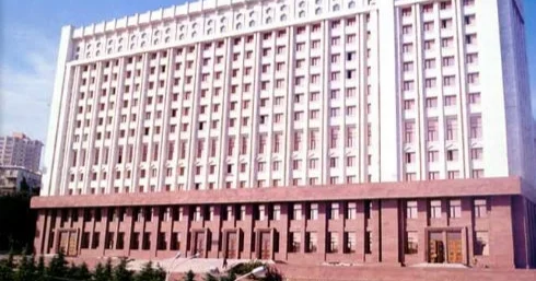 Vəhdət Partiyasının sədri Adəm Bakuvi Prezident Administrasiyasında qəbul edilmişdir