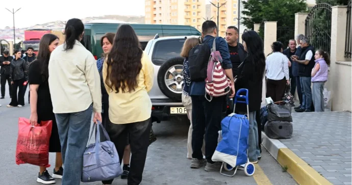 Ağdam şəhərinə növbəti köç yola salındı Ağdam şəhərinə növbəti köç yola salındı