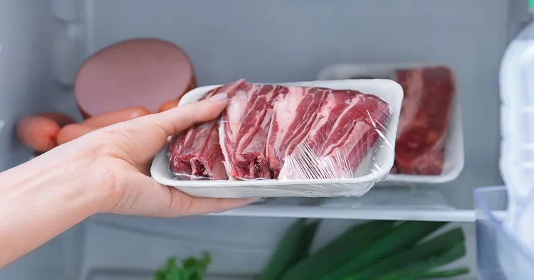 “Qurban ətini əsla bu şəkildə paketləyib soyuducuya qoymayın!” XƏBƏRDARLIQ