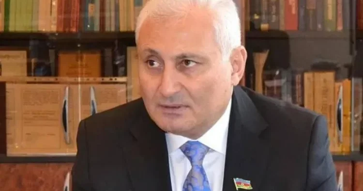 Türk dillərində qadın və kişi ayrı seçkiliyi olmayıb Deputat