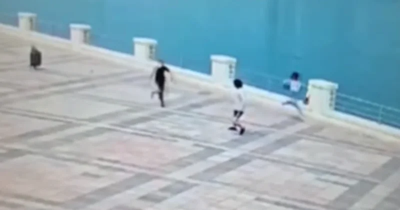 Появилось видео нападения на тренера по гимнастике на бакинском бульваре Minval Politika