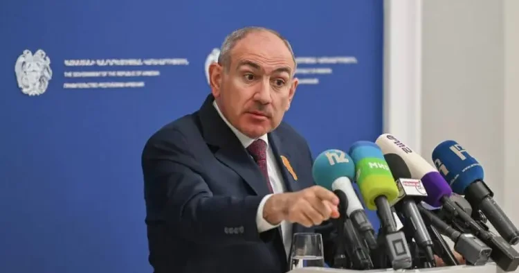 Paşinyanı “xain” adlandıran blogerin işi ilə bağlı yeni QƏRAR