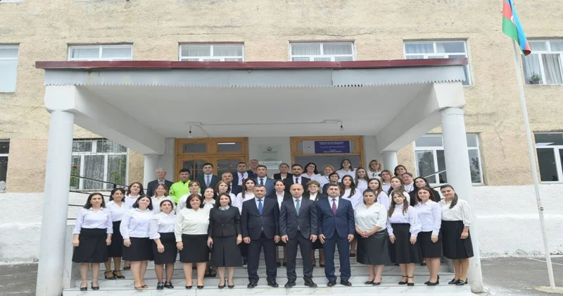Emin Əmrullayev Qaxda tədris prosesi ilə tanış olub