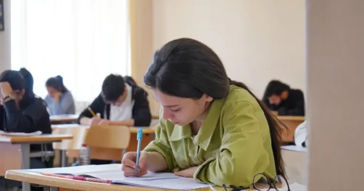 Azərbaycanda təhsil üzrə yeni qəbul planı TƏSDİQLƏNDİ