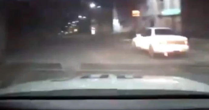 Qızları avtomobillə yığıb avtoxuliqanlıq etdi Polis saxladı VİDEO