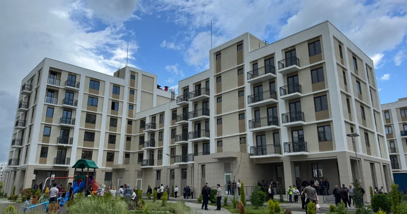 Ağdama köçən 110 ailəyə mənzillərin açarları təqdim edildi