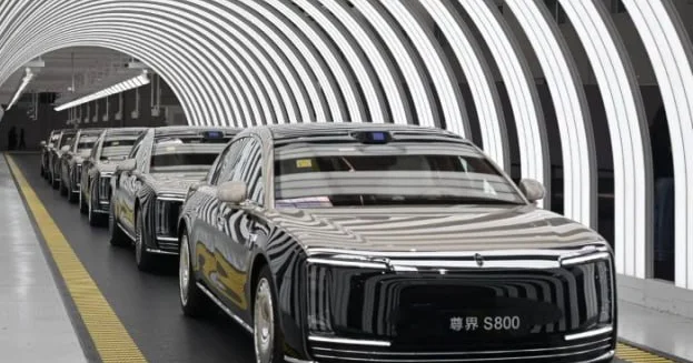 Çin Rolls Royce a meydan oxuyur: 170 000 dollarlıq Maextro sedanı təqdim edildi