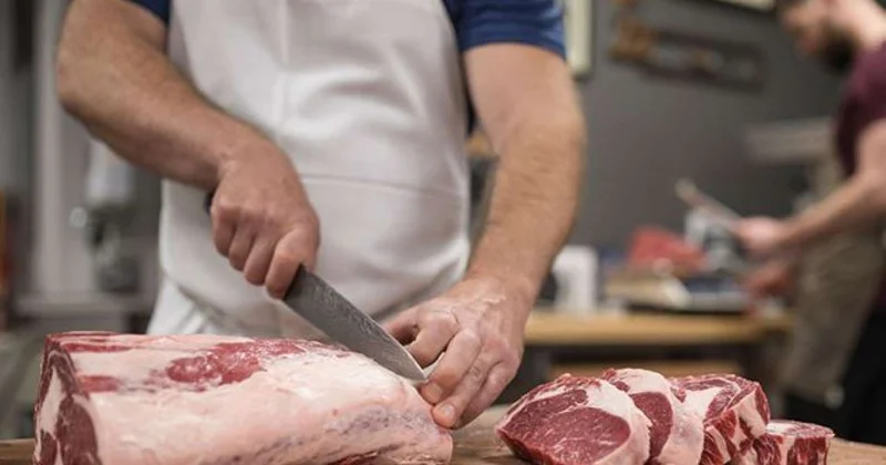 Yığışıb ət almaq qurbanı əvəz edirmi? Qəssabların təzə fırıldağı