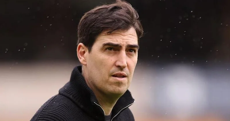 Milan da baş məşqçi axtarışı