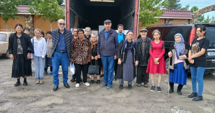 Ağalar Vəliyev şəhid, qazi və ahıl ailələrinə bayram sovqatları göndərdi FOTO