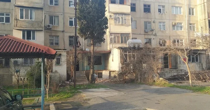 3 və 8 yaşlı uşaqlar binadan yıxılıb öldü Yenilənib